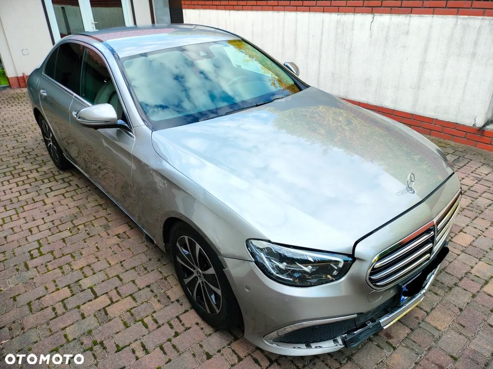 Mercedes-Benz Klasa E 220 d 4-Matic Exclusive - 8