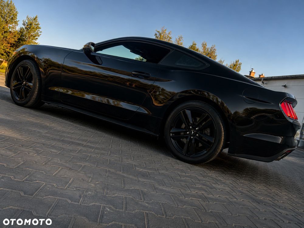 Ford Mustang - 6