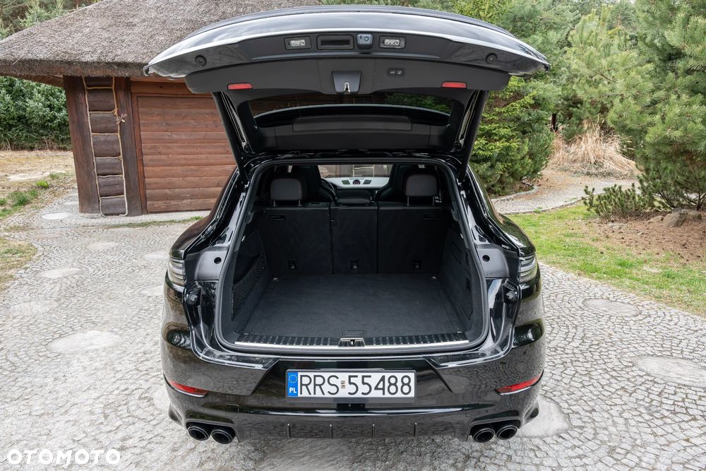 Porsche Cayenne GTS - 20