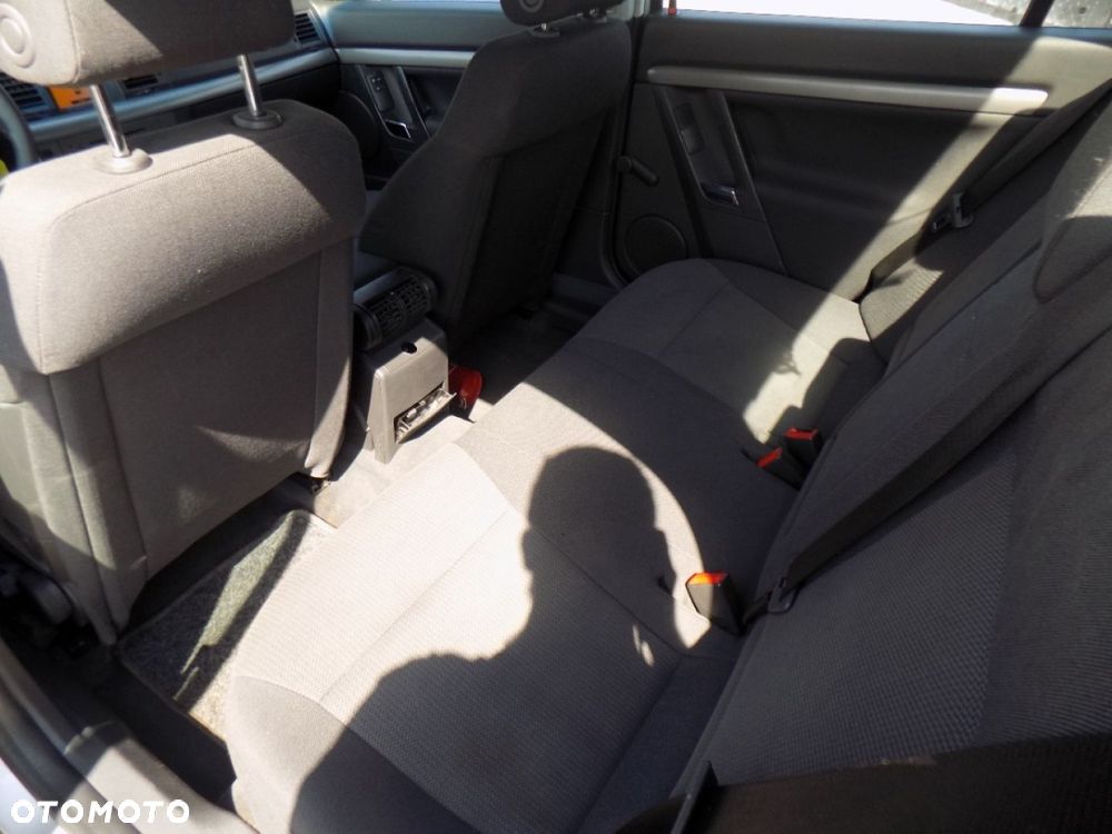 Opel Vectra - 8