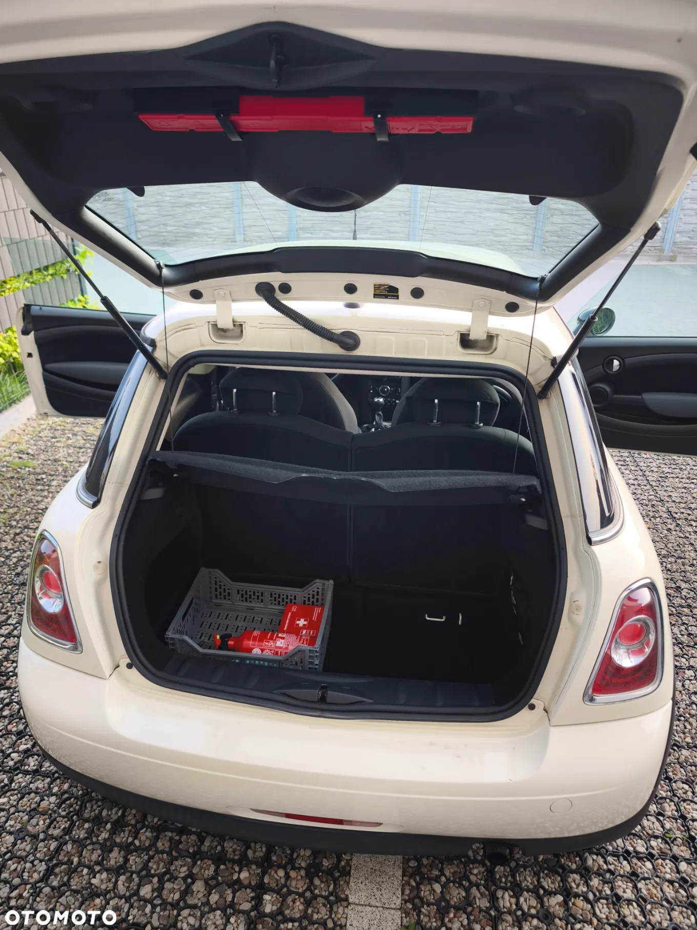 MINI ONE Standard - 15