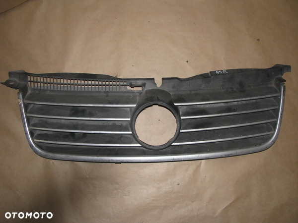 VOLKSWAGEN PASSAT B5 ATRAPA GRILL LIFT 3B0853651L