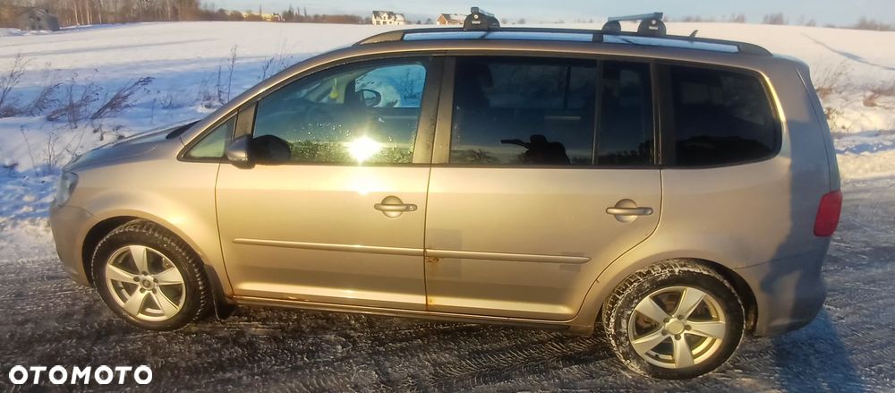 Volkswagen Touran - 6