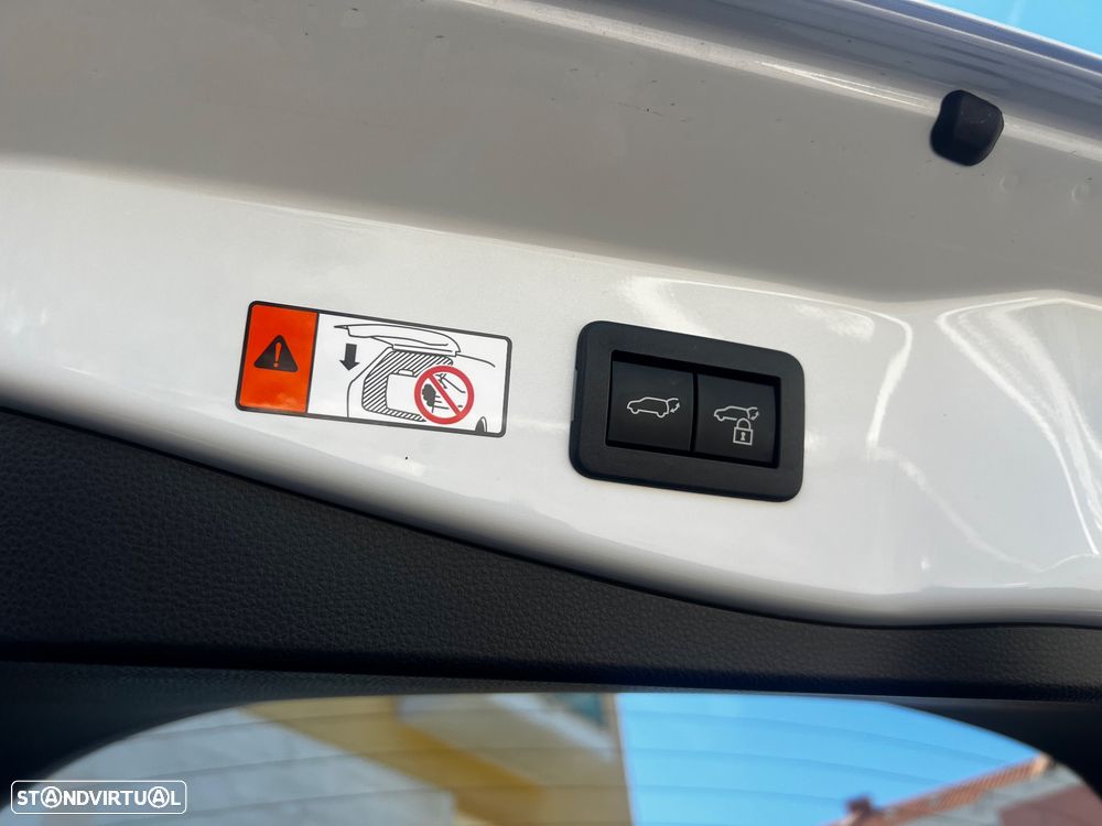 Toyota C-HR 1.8 Hybrid Lounge - 18