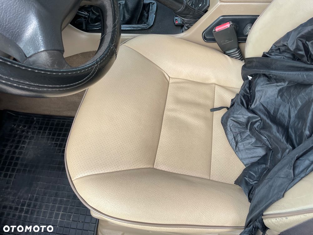 Land Rover Discovery - 11