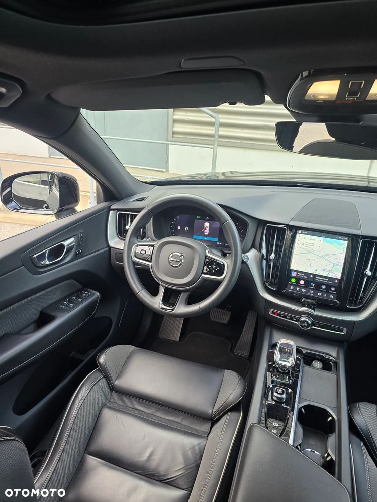 Volvo XC 60 B4 D AWD Ultimate Bright - 21