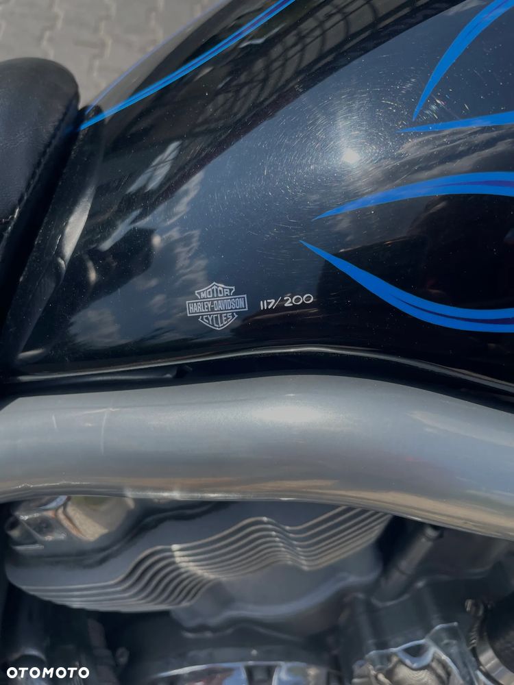 Harley-Davidson V-Rod Street Rod - 11