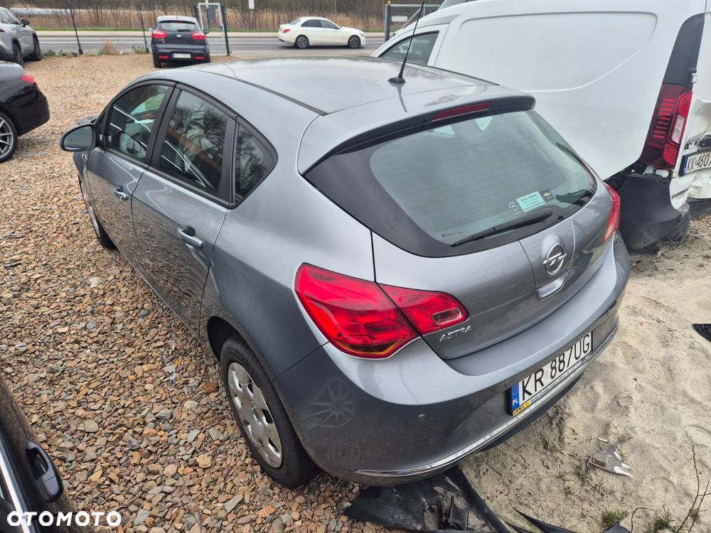 Opel Astra - 5