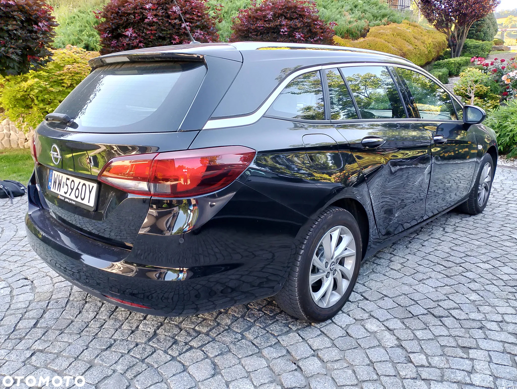Opel Astra V 1.2 T Business Elegance S&S - 3