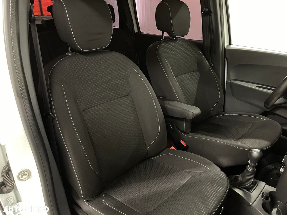 Dacia Lodgy 1.5 Blue dCi Laureate - 10
