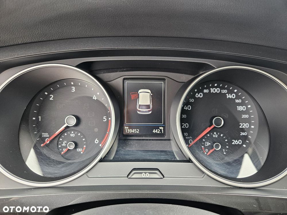 Volkswagen Tiguan - 18