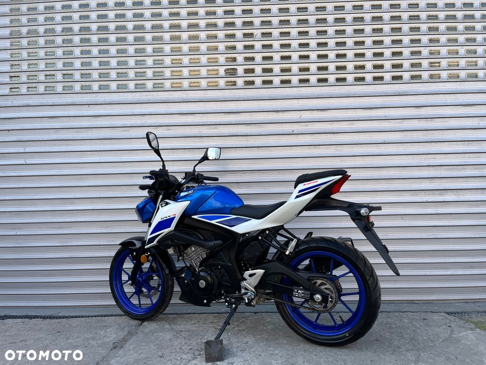 Suzuki GSX - 30
