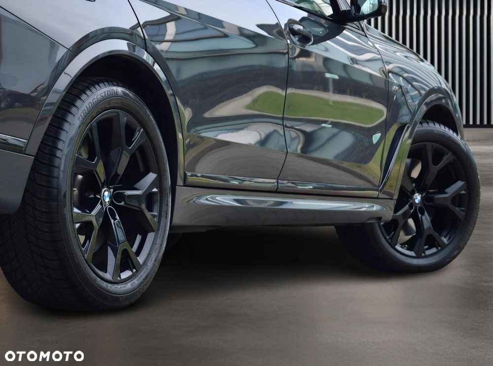 BMW X7 M50i - 12