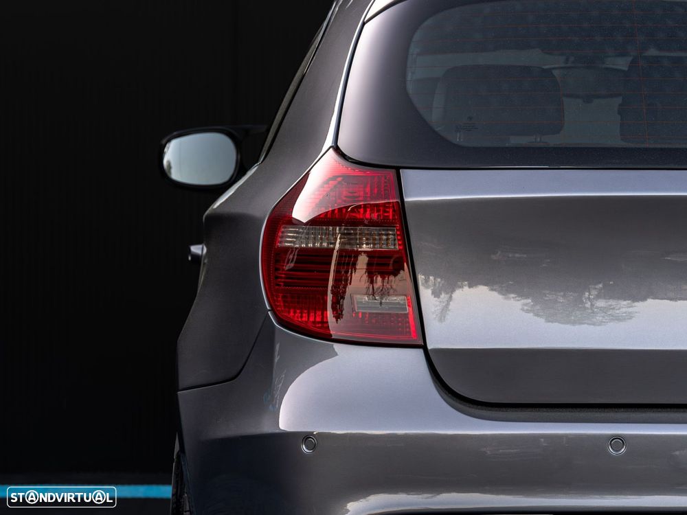 BMW 123 d - 7