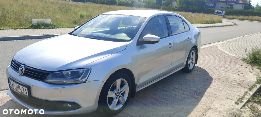 Volkswagen Jetta 1.6 TDI Trendline - 7