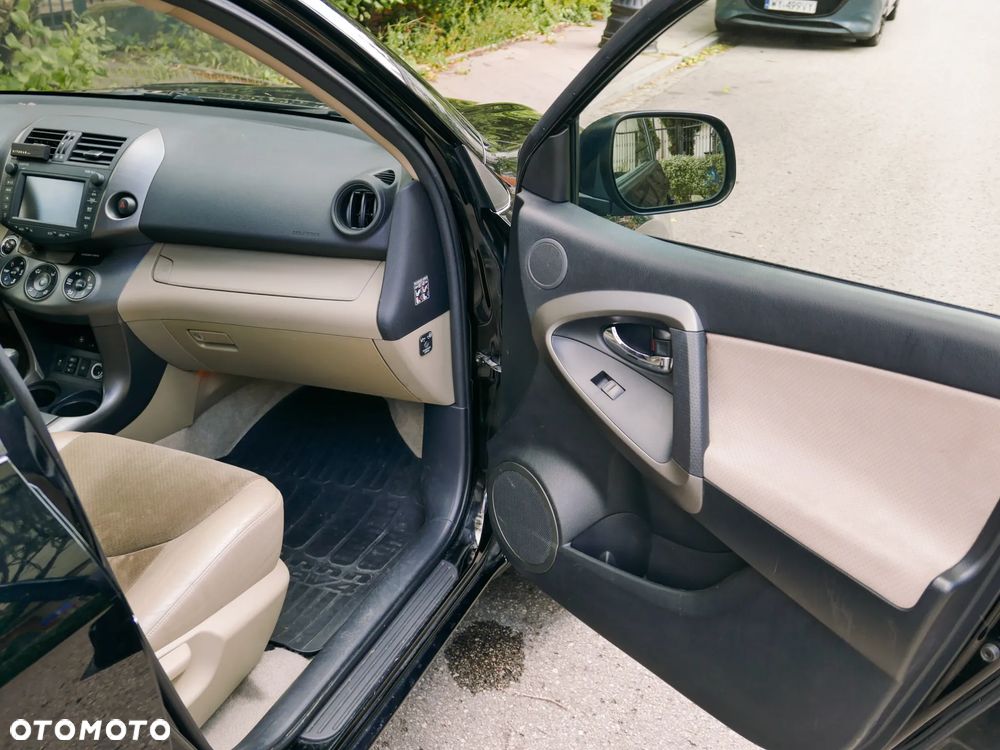 Toyota RAV4 2.0 VVT-i Prestige NAVI MS - 16