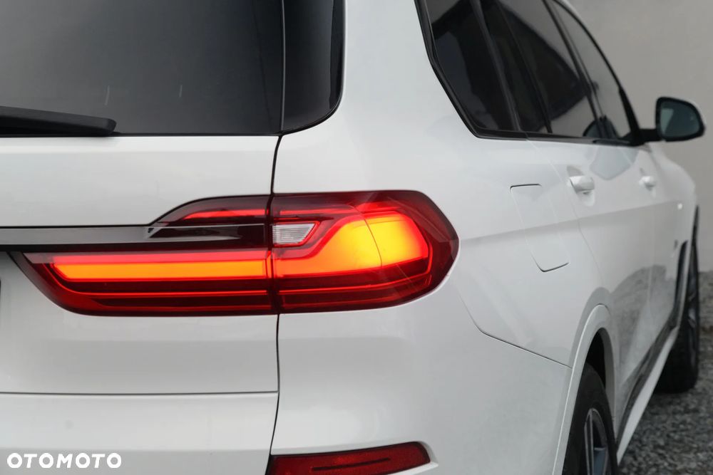 BMW X7 - 13