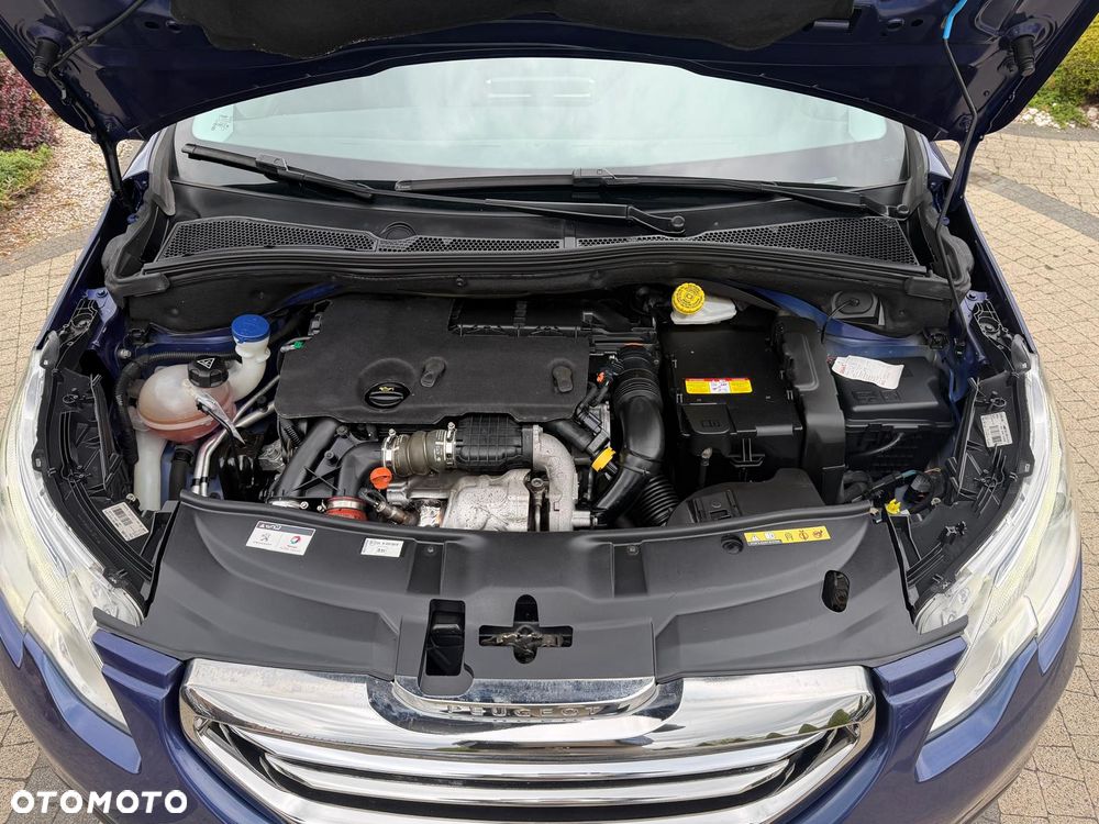 Peugeot 2008 e-HDi FAP 115 STOP & START Allure - 29