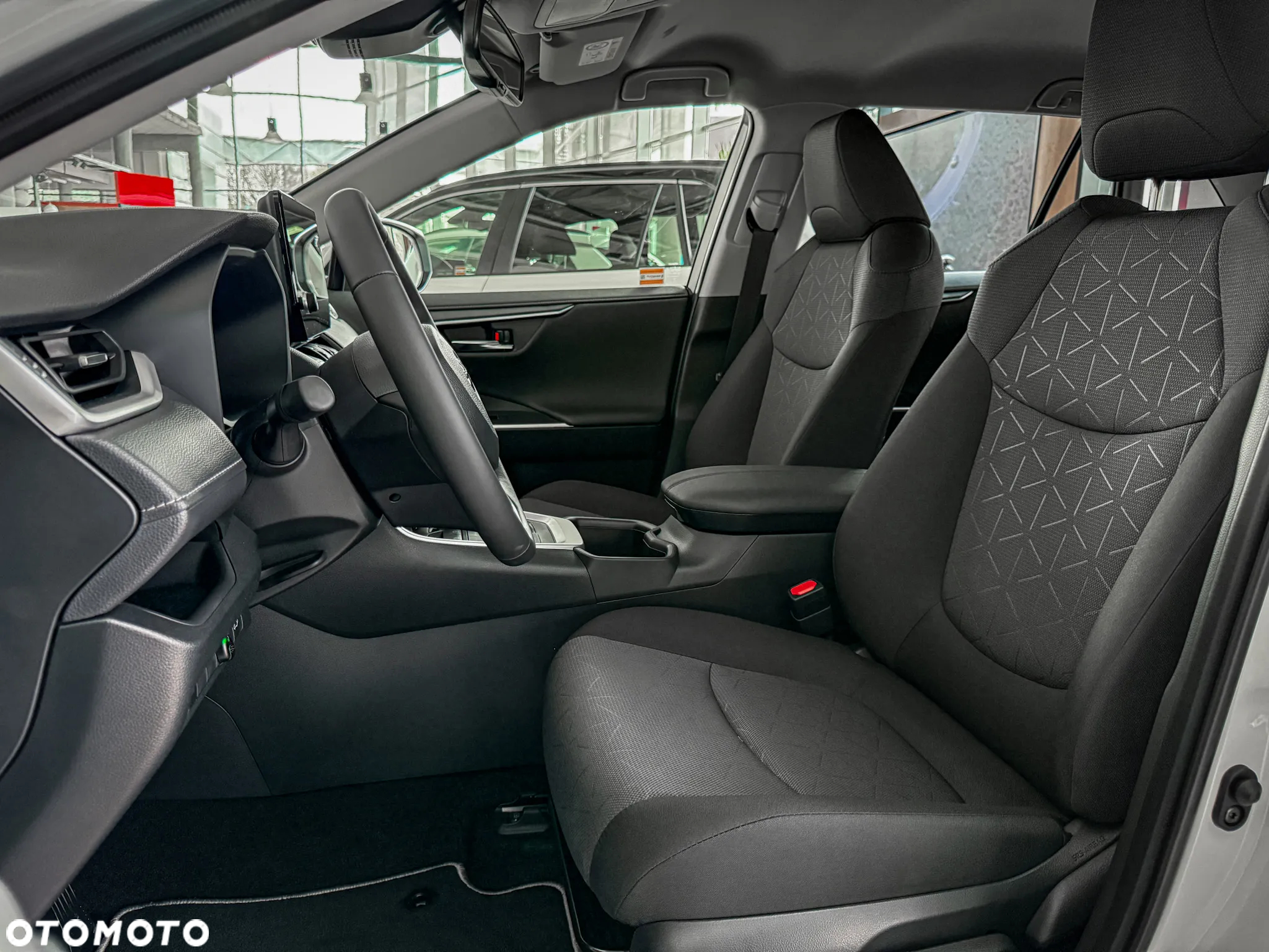 Toyota RAV4 - 11