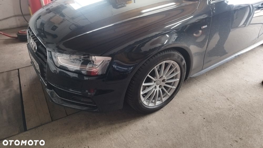 Audi A4 Avant 2.0 TDI - 8