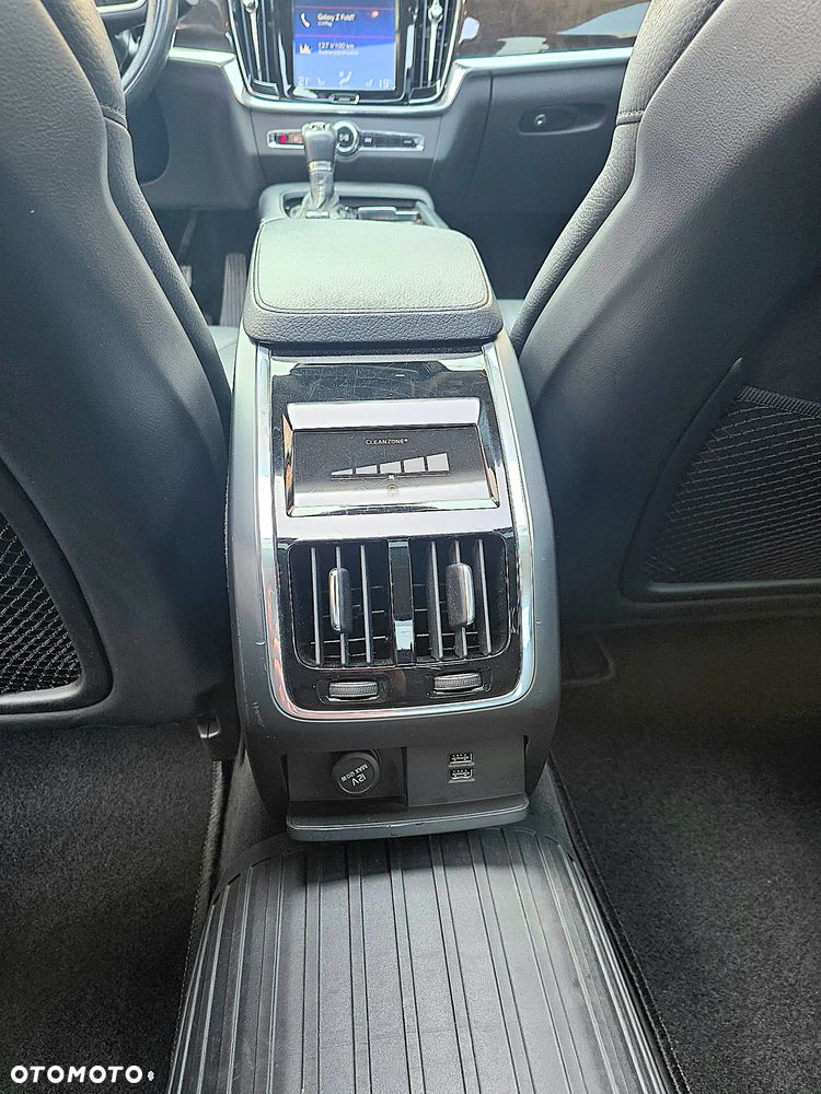 Volvo S90 T5 Geartronic Momentum - 25