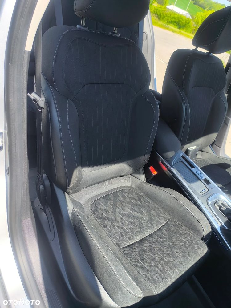 Renault Megane 1.3 TCe FAP Limited EDC - 14