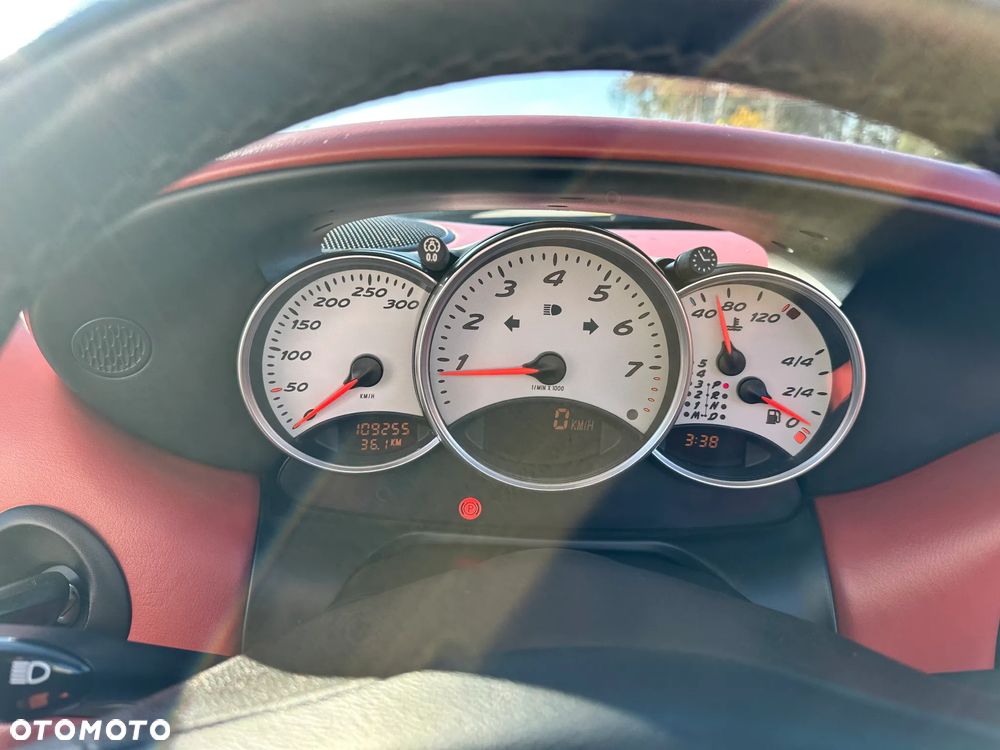 Porsche Boxster - 12