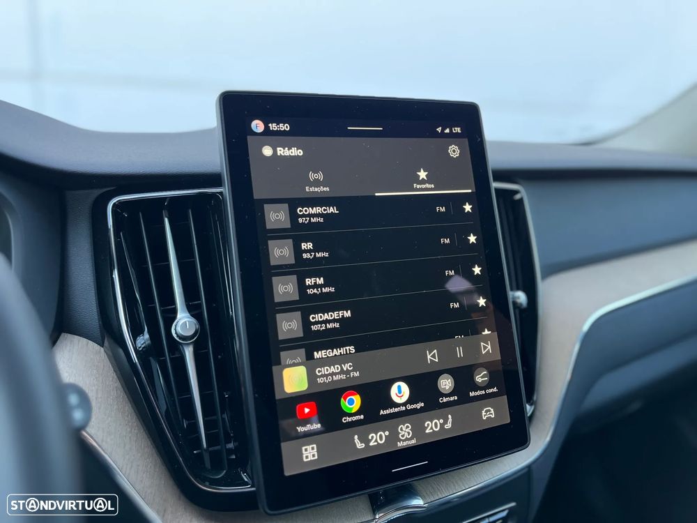 Volvo XC 60 2.0 T6 PHEV Plus Dark AWD - 34