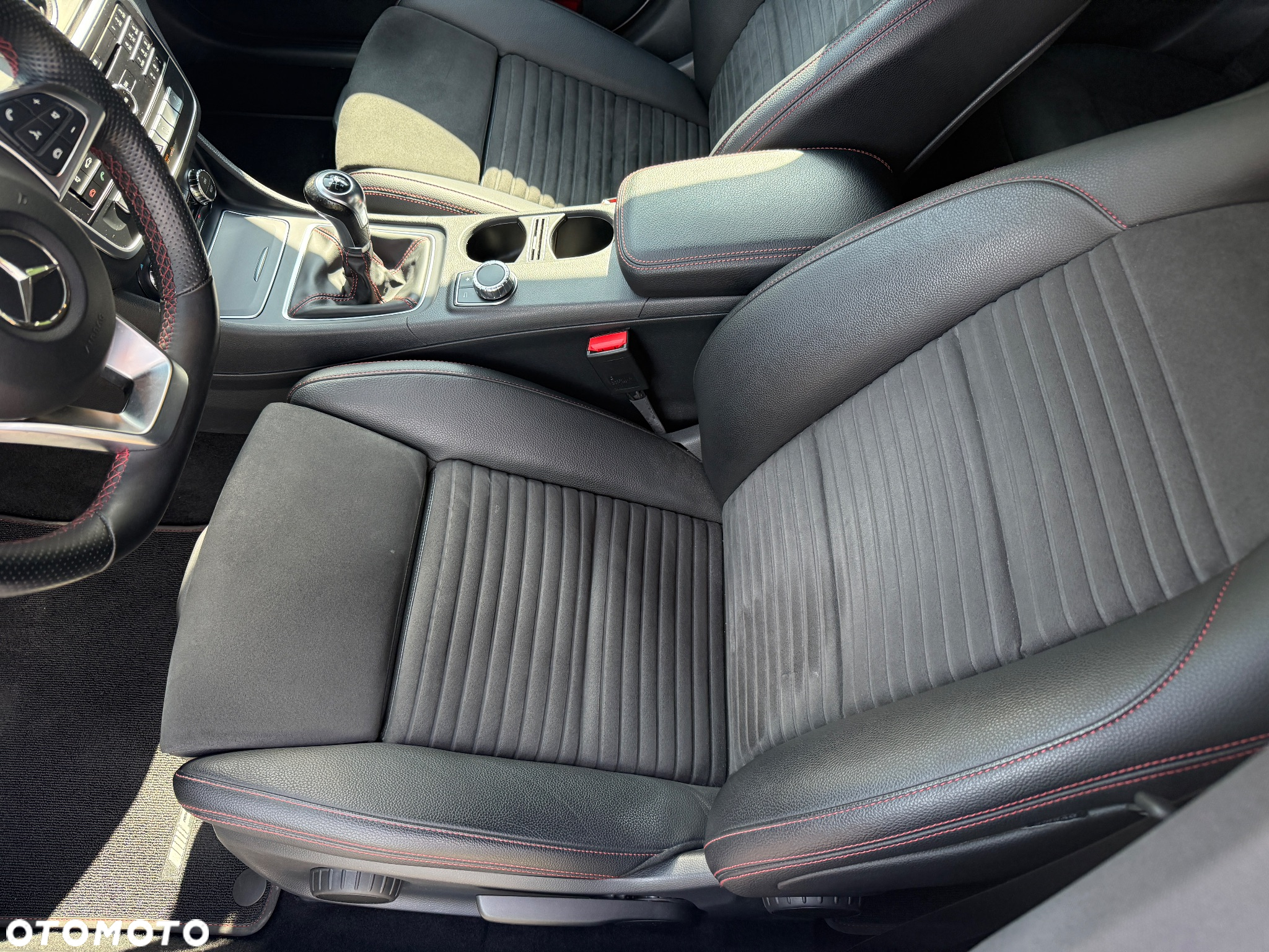 Mercedes-Benz CLA 200 AMG Line - 20