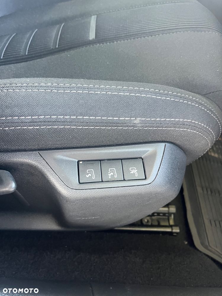 Peugeot 308 1.6 THP Allure - 8