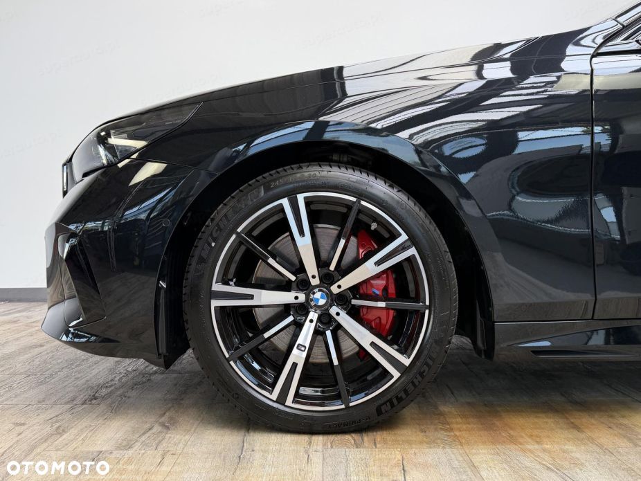 BMW Seria 5 520i mHEV M Sport - 16
