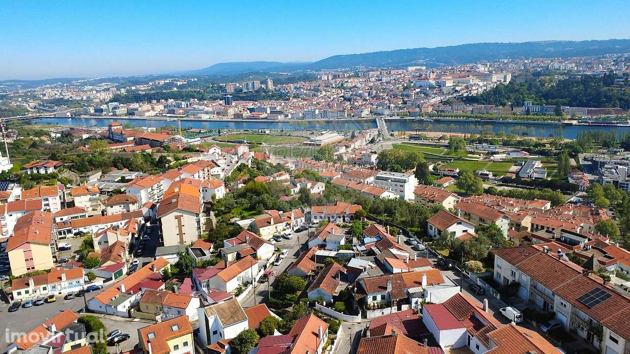 Moradia T6 para venda - Grande imagem: 2/25