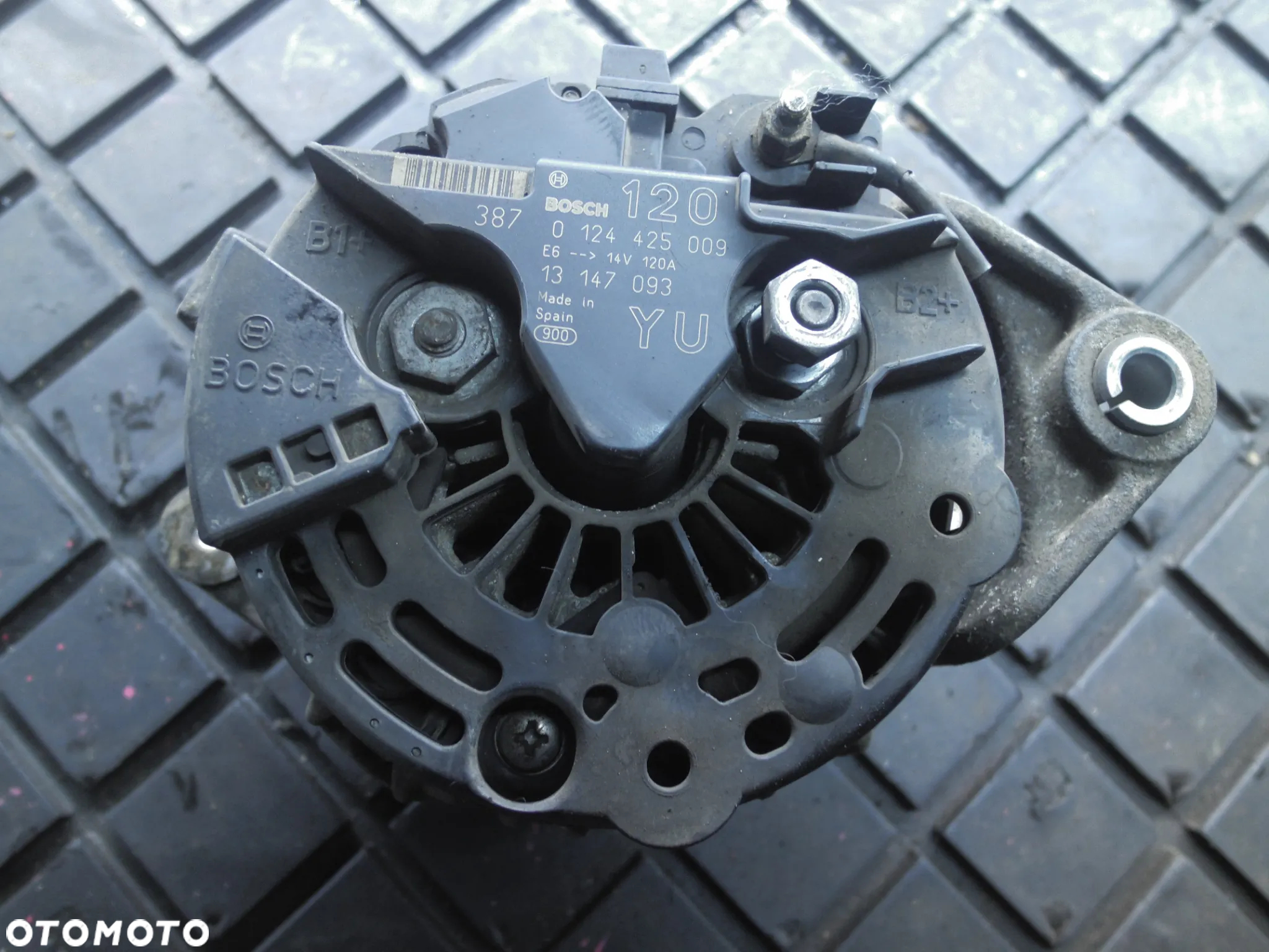 OPEL ASTRA VECTRA ZAFIRA ALTERNATOR BOSCH 0124425009 13147093 YU 120A ORYGINAŁ POSIADAM 2SZTBOSCH 0124425009 13147093 YU 120A ASTRA VECTRA ZAFIRA - 4