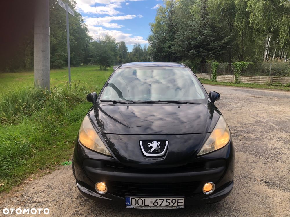 Peugeot 207 2008 photo 5