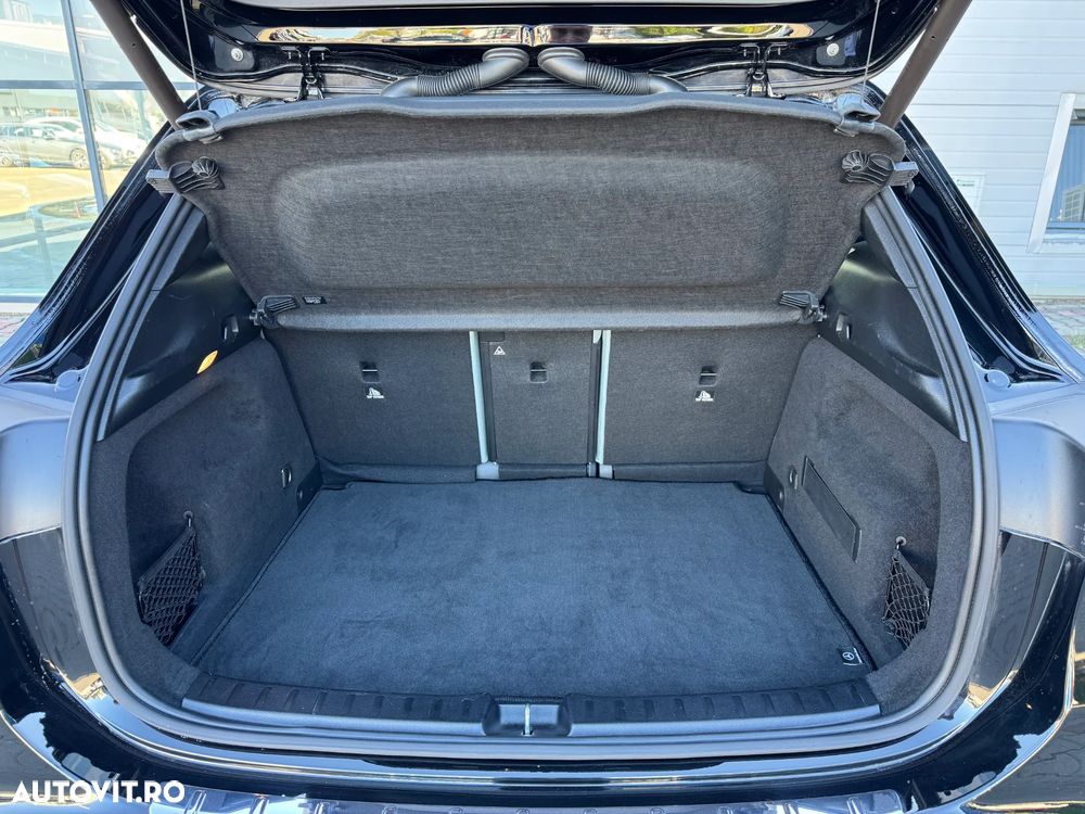 Mercedes-Benz GLA - 23