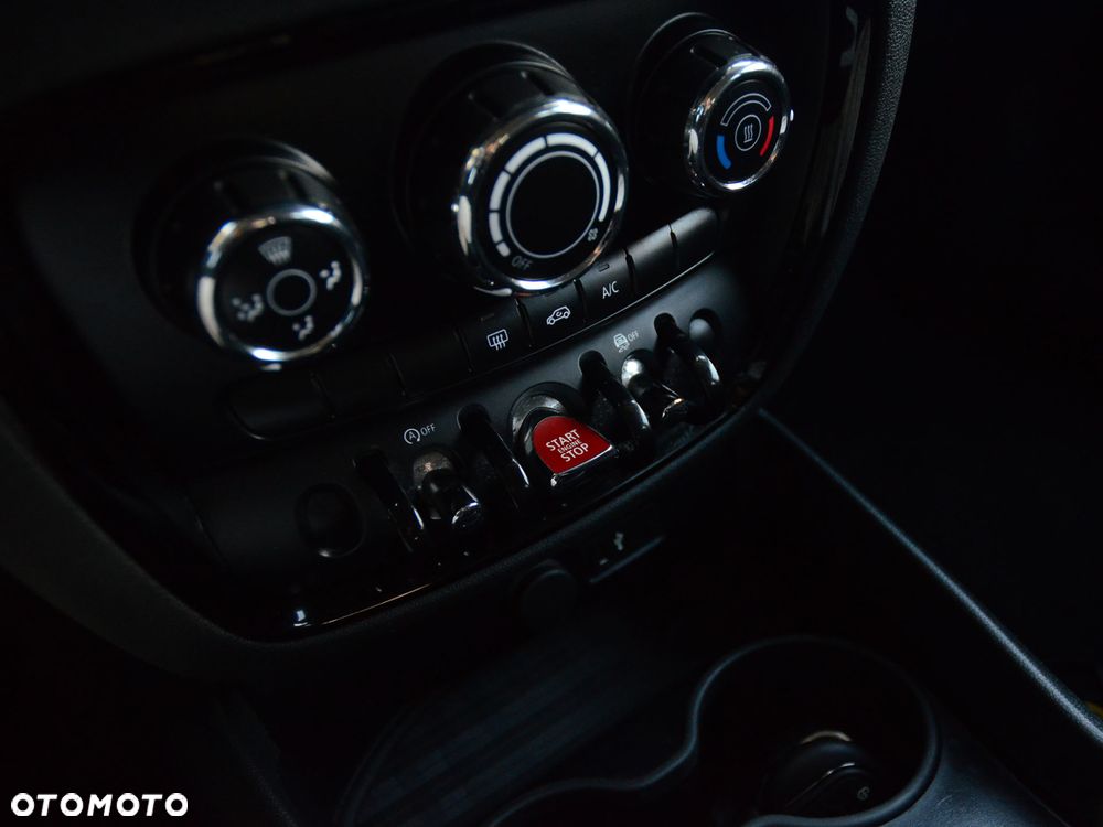 MINI Clubman One - 23