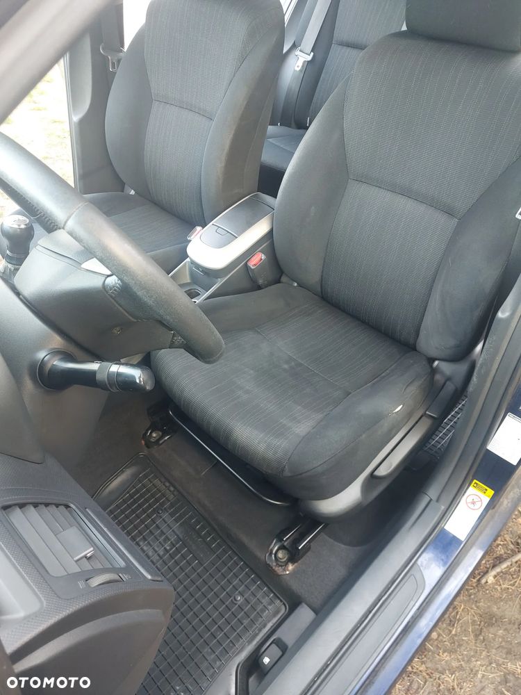 Toyota Auris 1.4 D-4D Luna - 10