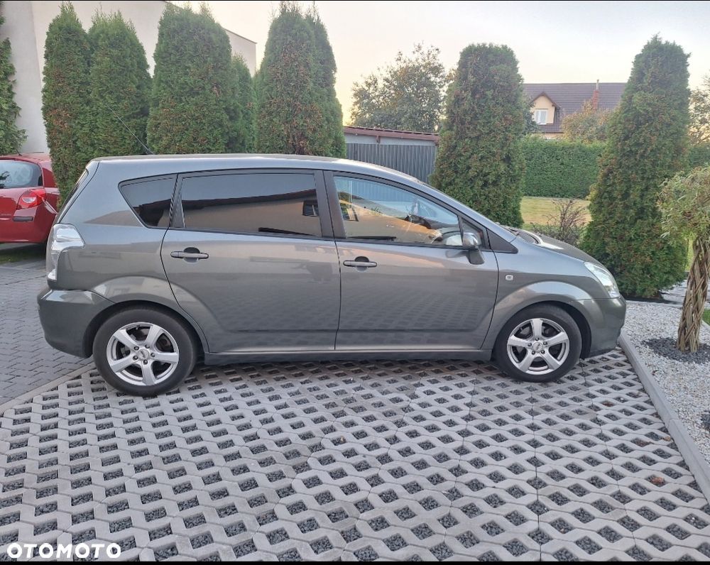 Toyota Corolla Verso - 7