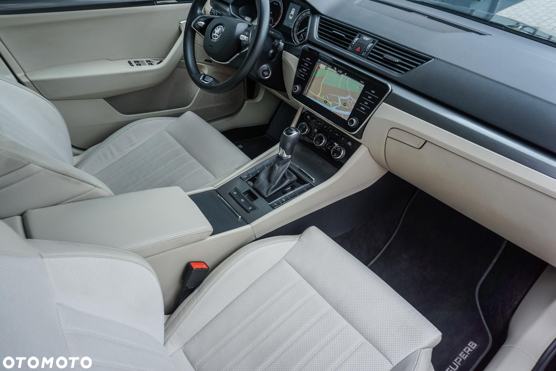 Skoda Superb 1.5 TSI ACT Style DSG - 18