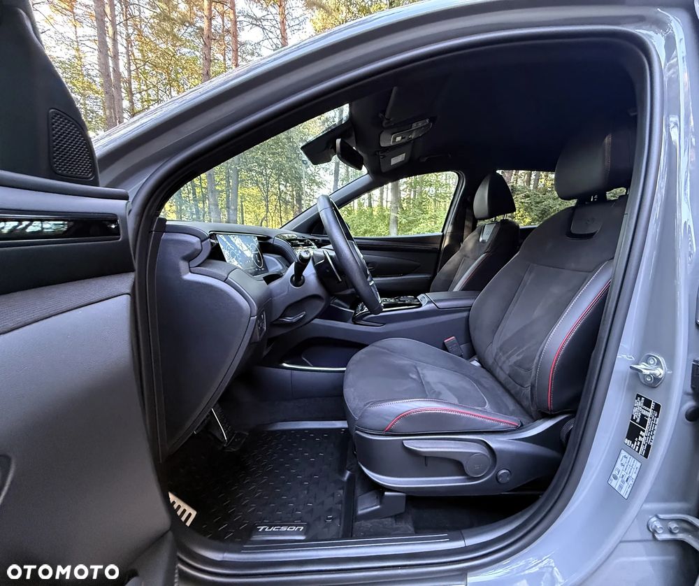 Hyundai Tucson 1.6 T-GDi HEV Executive N Line 4WD - 16