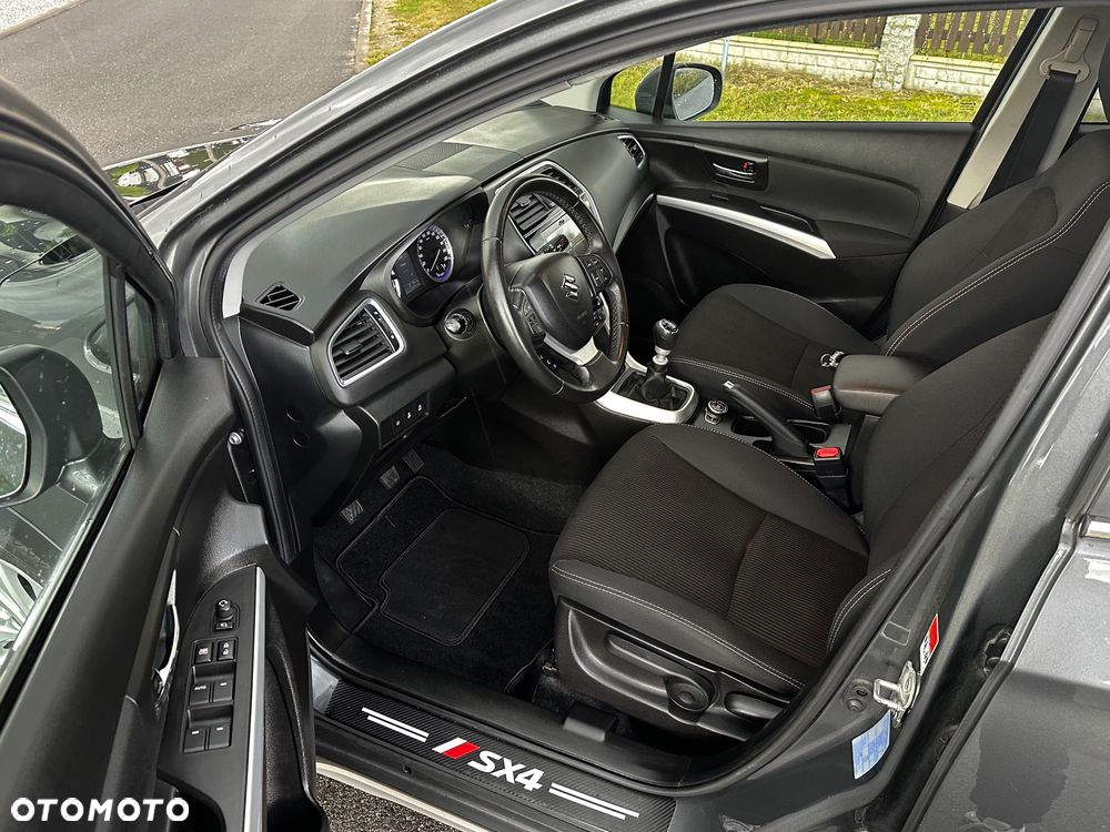 Suzuki SX4 S-Cross - 16