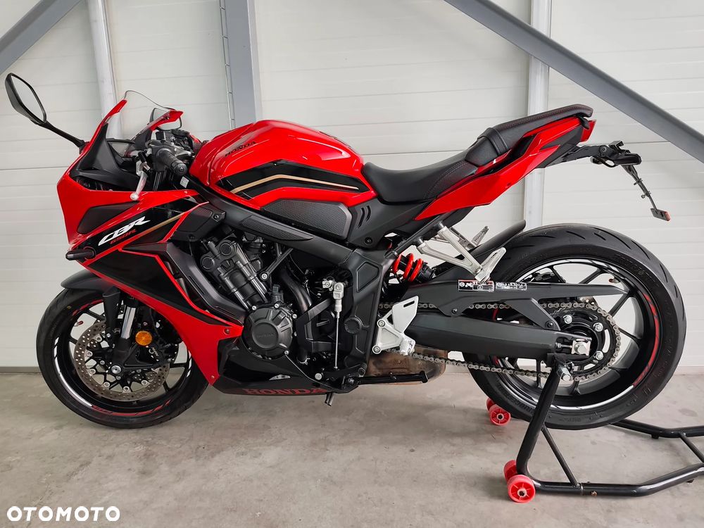 Honda CBR - 9