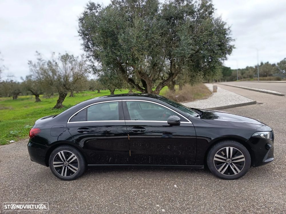 Mercedes-Benz A 250 Limousine - 14