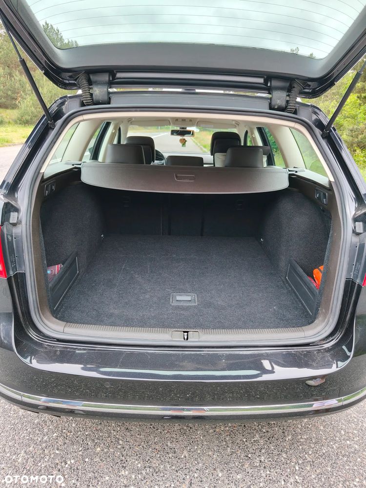 Volkswagen Passat 2.0 TDI DSG BlueMotion Technology Comfortline - 8