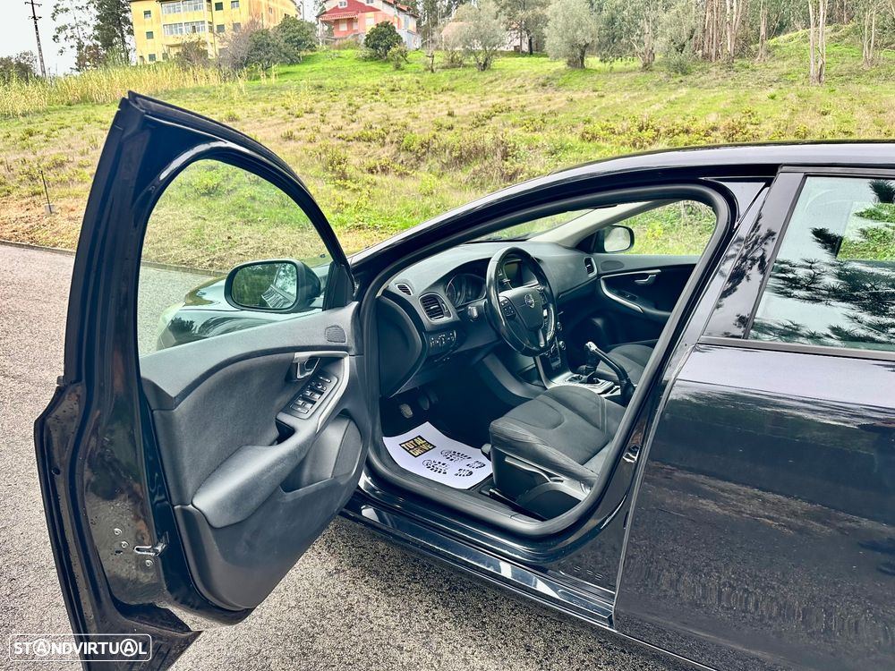 Volvo V40 D2 Kinetic - 14