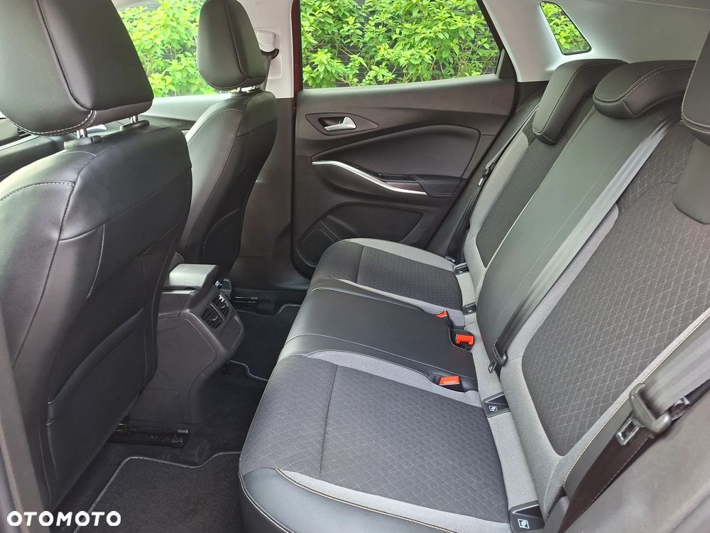 Opel Grandland X - 10
