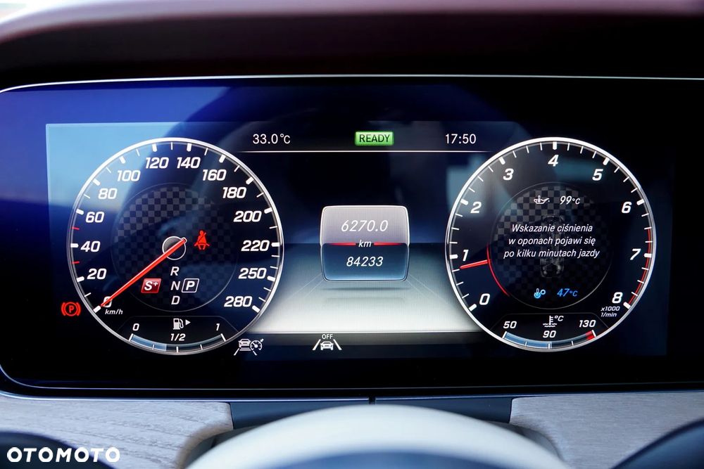 Mercedes-Benz Klasa E AMG 53 4-Matic+ 9G-TRONIC - 31