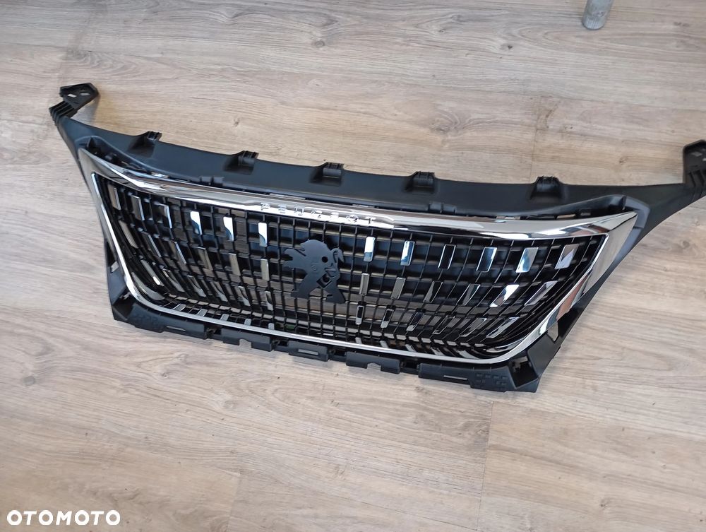 ATRAPA GRILL PEUGEOT 3008 II - 2