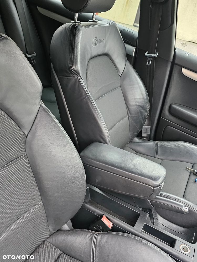Audi A4 Avant 2.0 TDI - 14