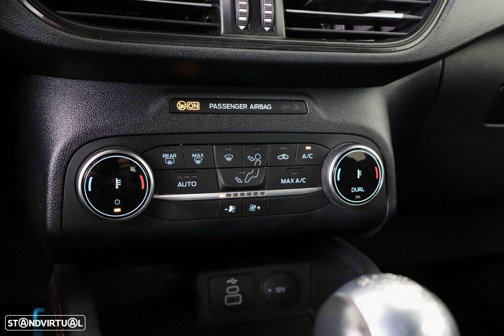 Ford Kuga 1.5 EcoBoost ST-Line X - 39